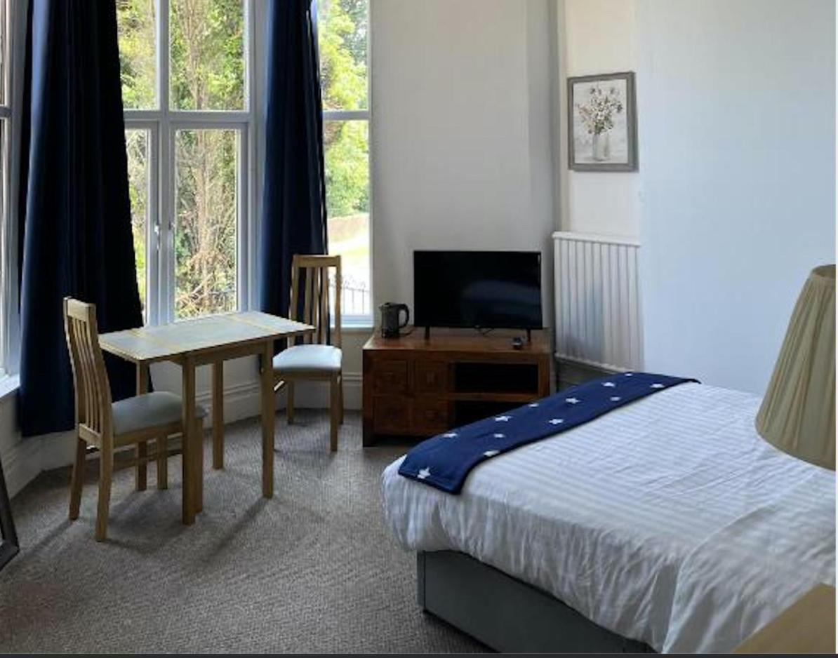 Ensuite Double Room, By Swansea University, Sketty, R2 Екстериор снимка