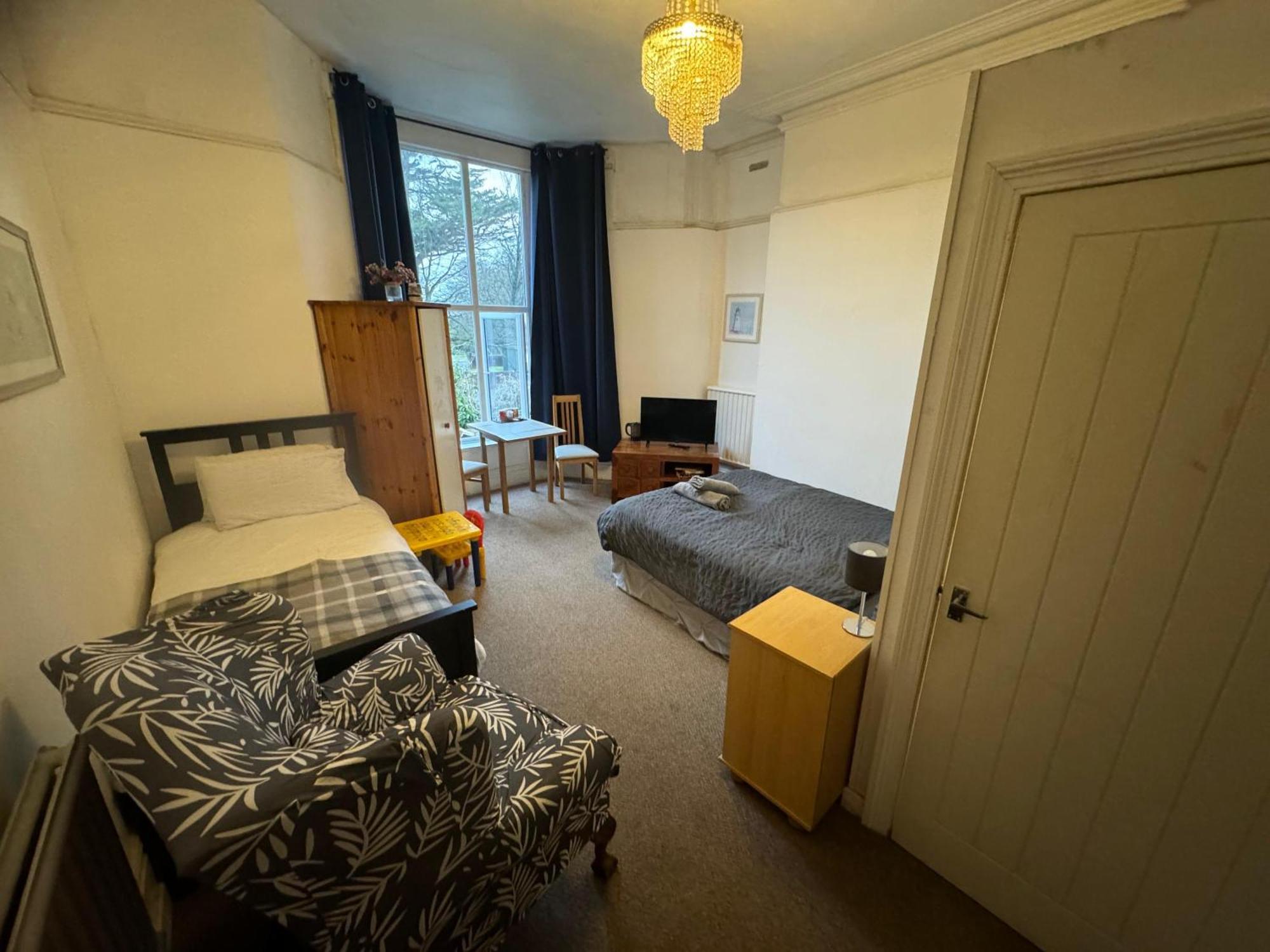 Ensuite Double Room, By Swansea University, Sketty, R2 Екстериор снимка